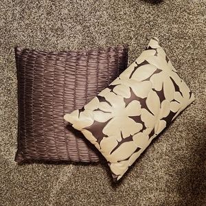 Deep purple accent pillows
